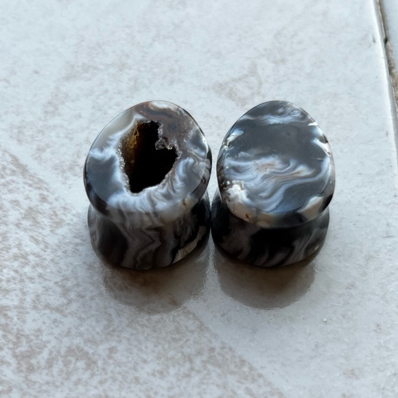 Alternative Earth Organics Druzy Teardrop Geode Plugs 19mm 3/4mm - Picture 11 of 11